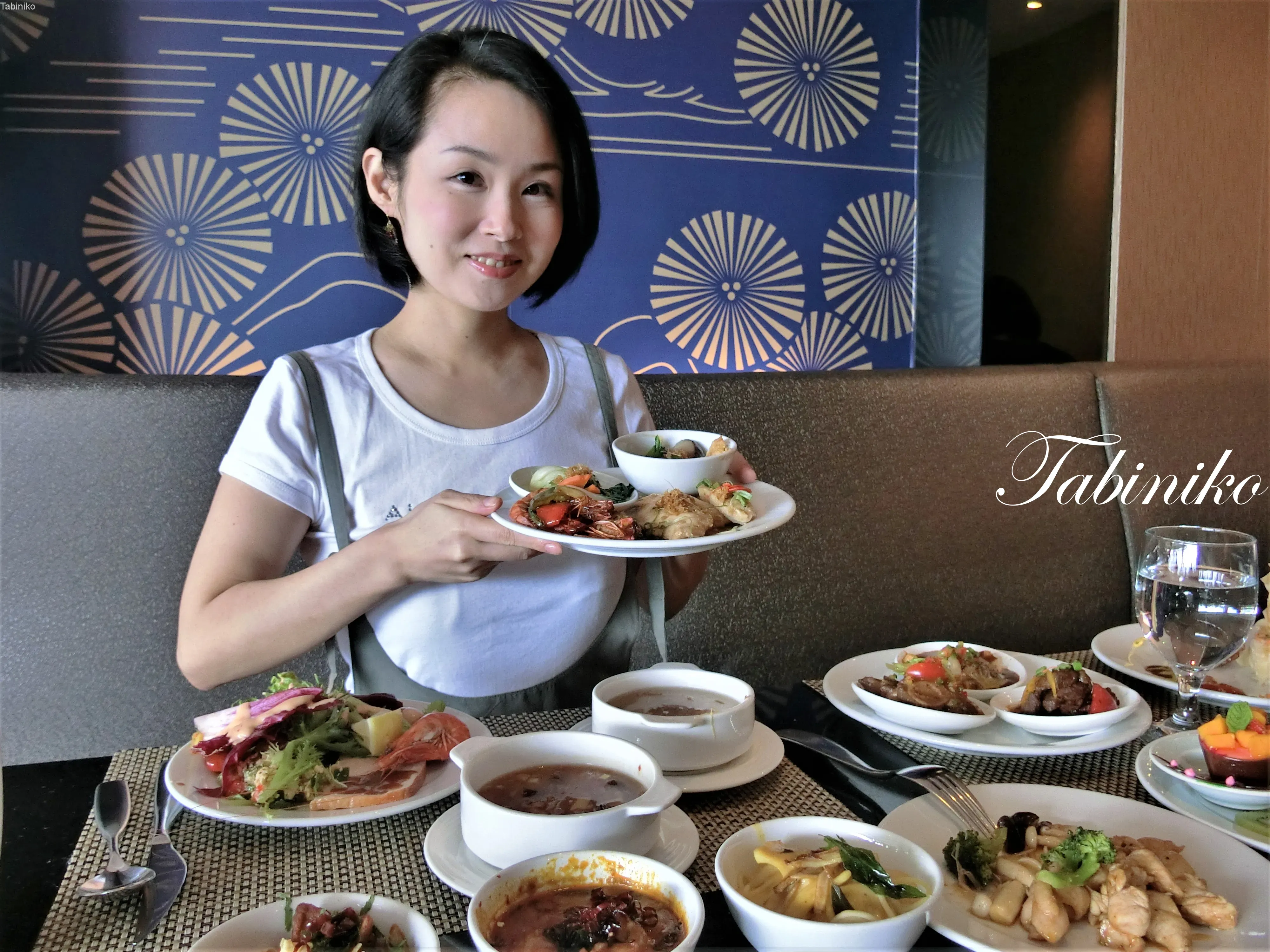 マレーシアで素敵な食事特集：Chinese New Year Reunion Dinner Buffet (中華料理のディナー ビュッフェ)