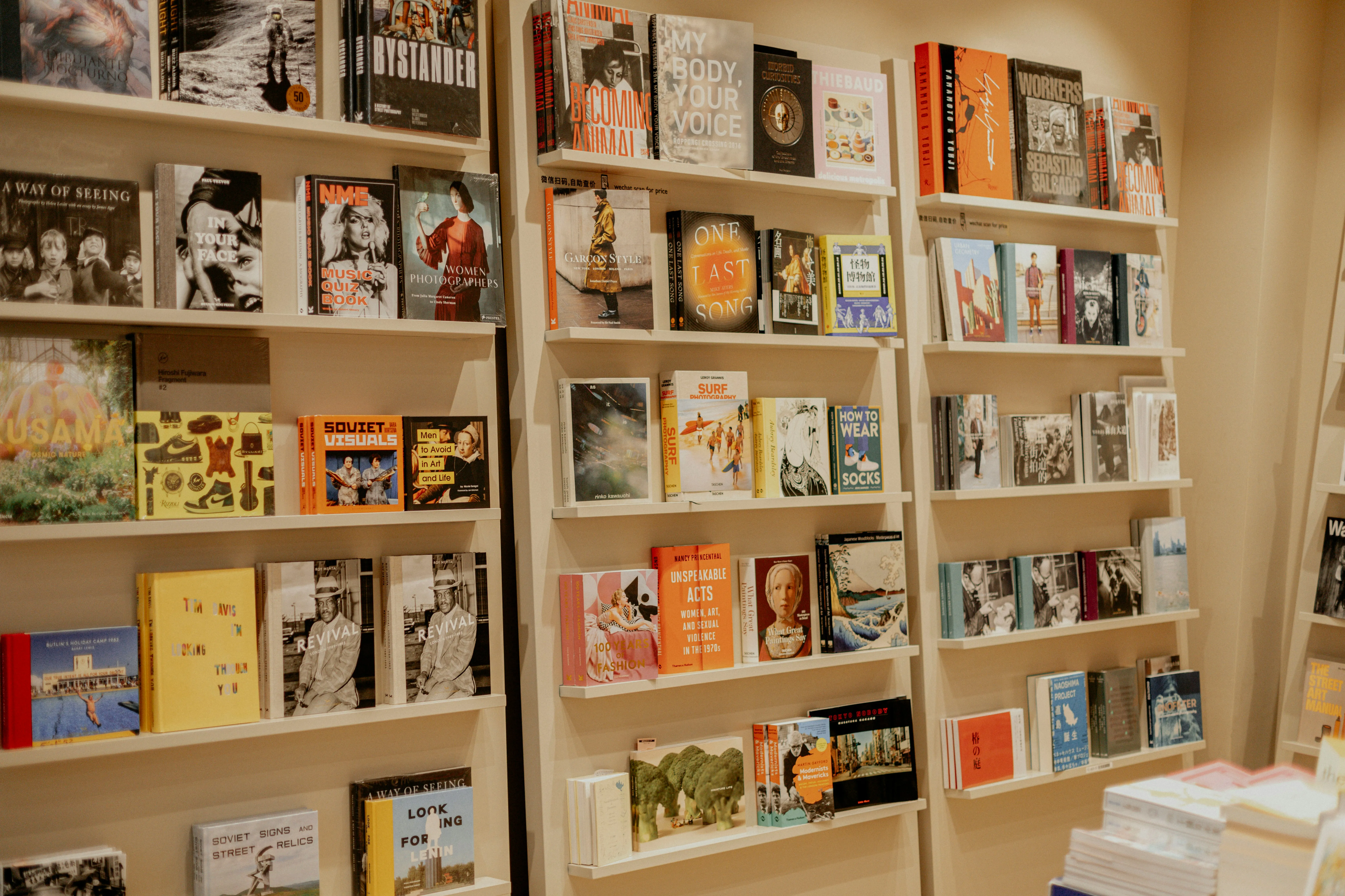 【News】A Book Lover’s Dream! A Massive 24-Hour Bookstore “The Library by BookXcess” Opens